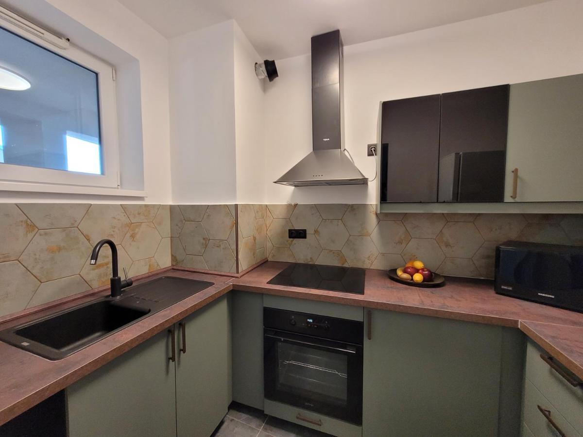 Club218 Wellness Apartments Siofok Bagian luar foto