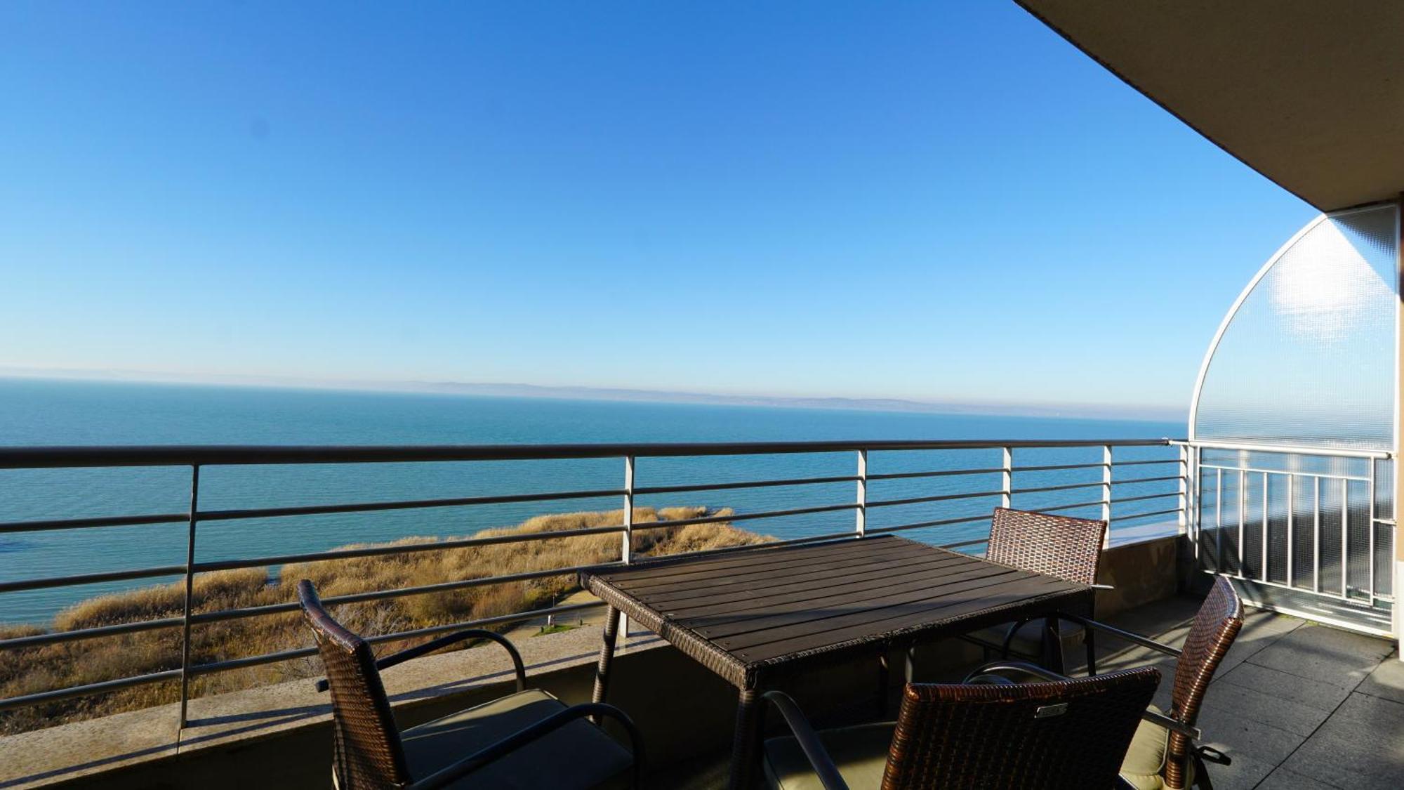 Club218 Wellness Apartments Siofok Bagian luar foto