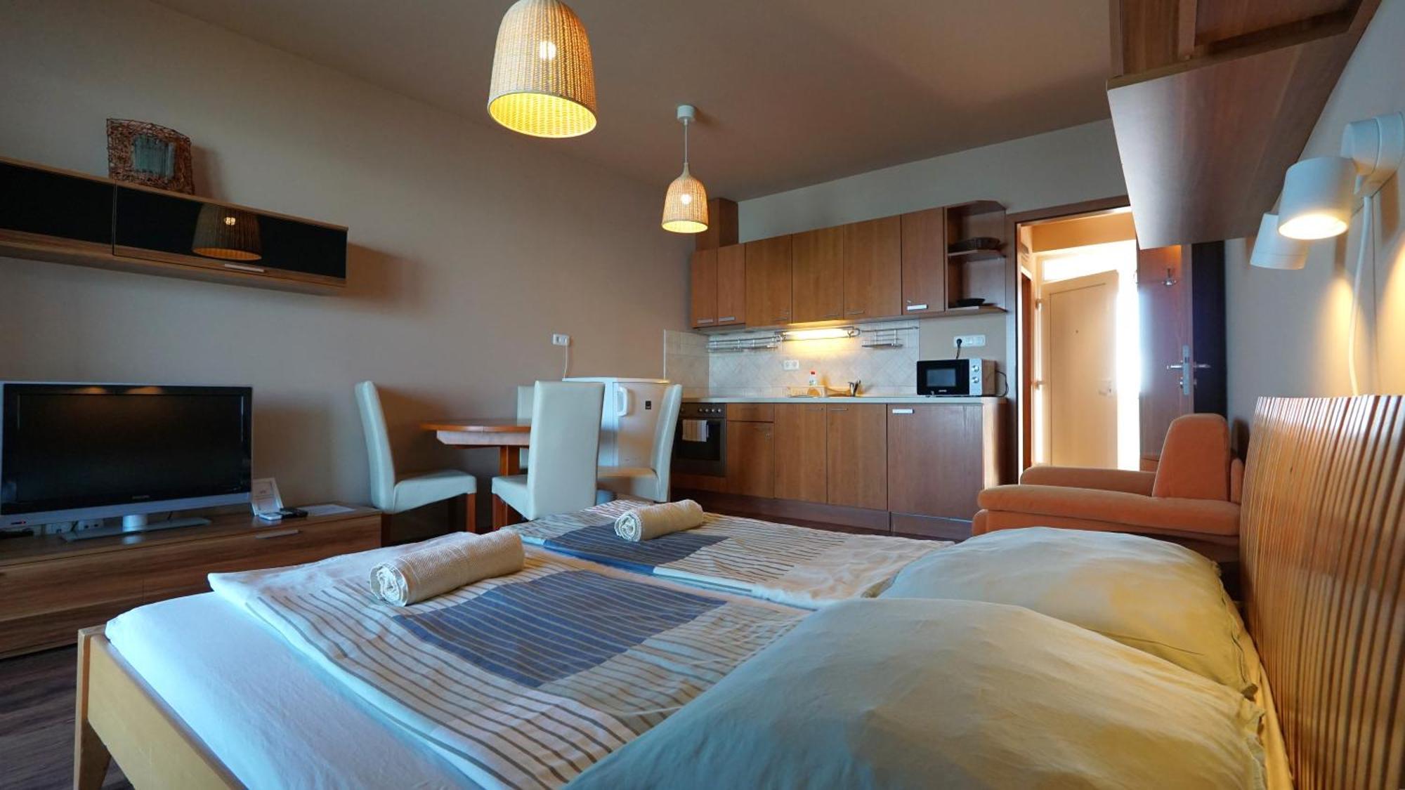Club218 Wellness Apartments Siofok Ruang foto